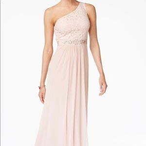 NWT Adrianna Papell 1 Shoulder Lace Stretch Tulle Gown Sz 18